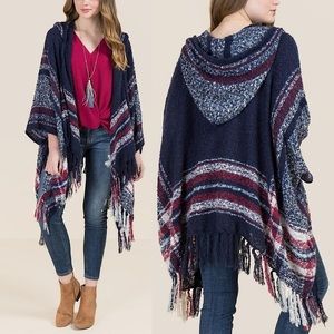 NWOT Plaid fringe poncho wrap drape cape with hood and sleeve inserts (OS) .